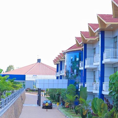 Dove Hotel Kigali Exteriör bild