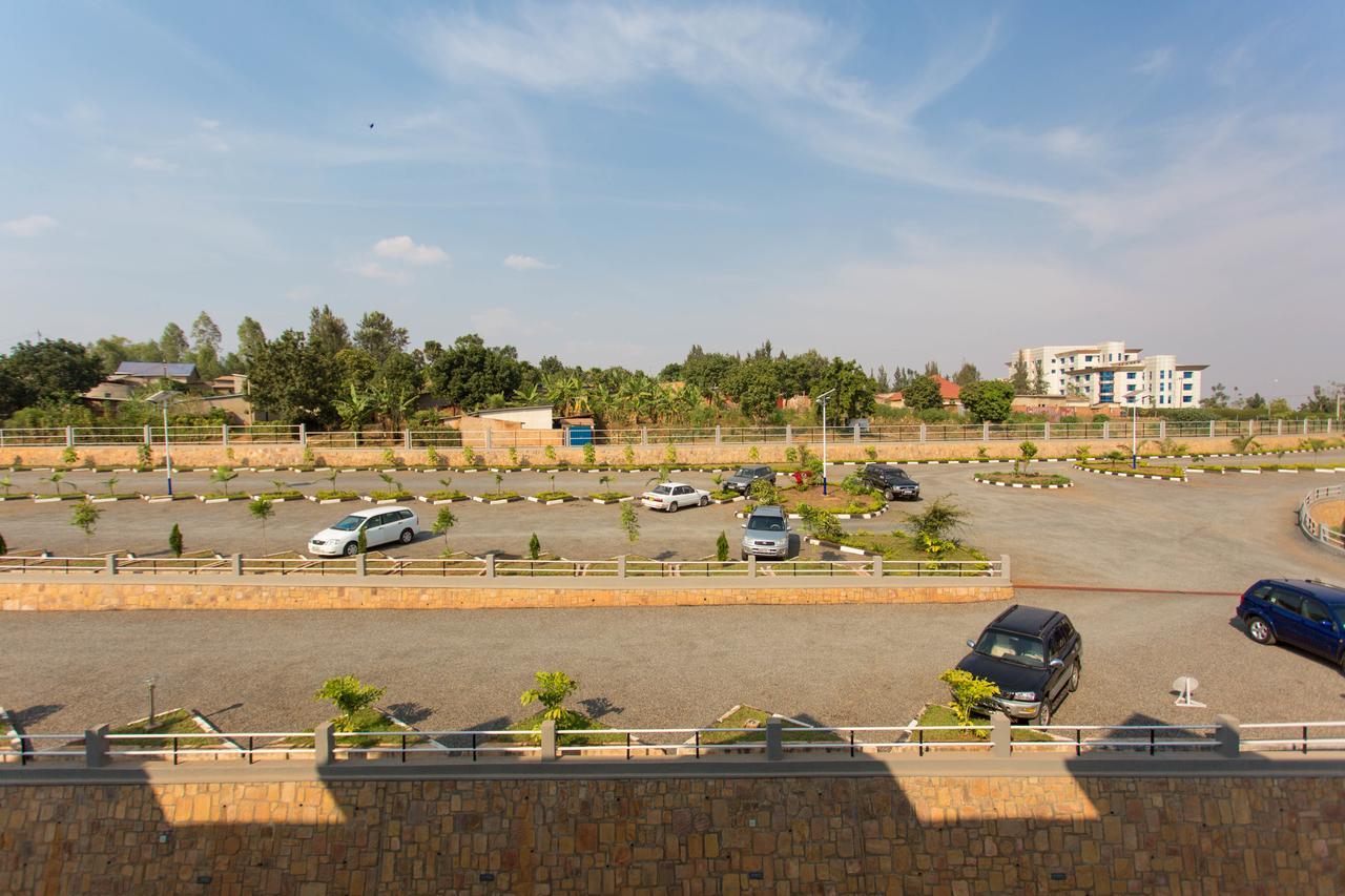 Dove Hotel Kigali Exteriör bild