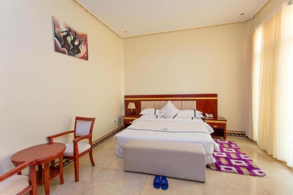 Dove Hotel Kigali Exteriör bild